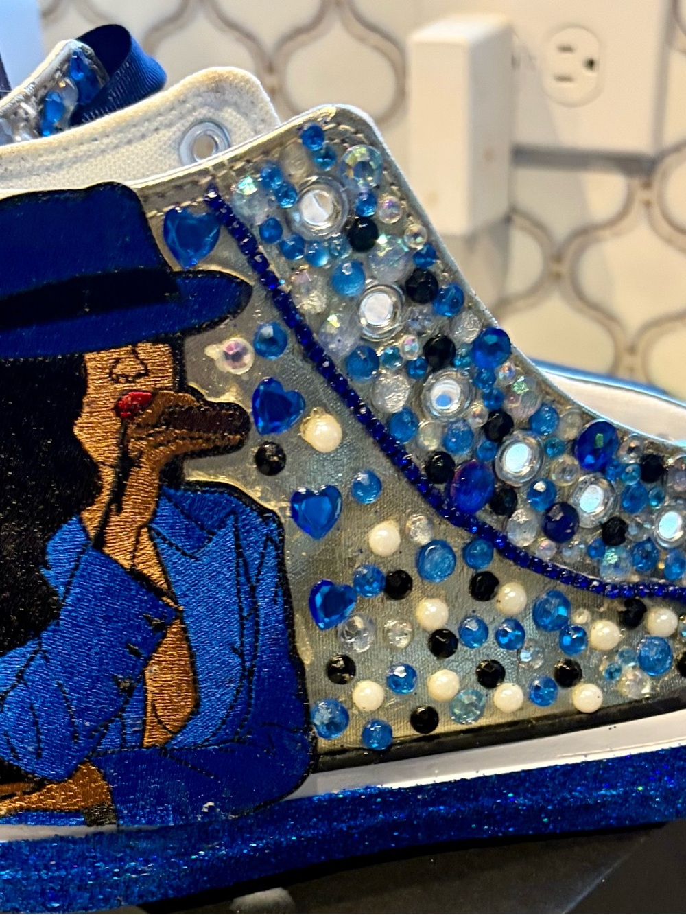Boss Lady Bling, if you know a “Barbara” this is the gift for her - Picture 5 of 5